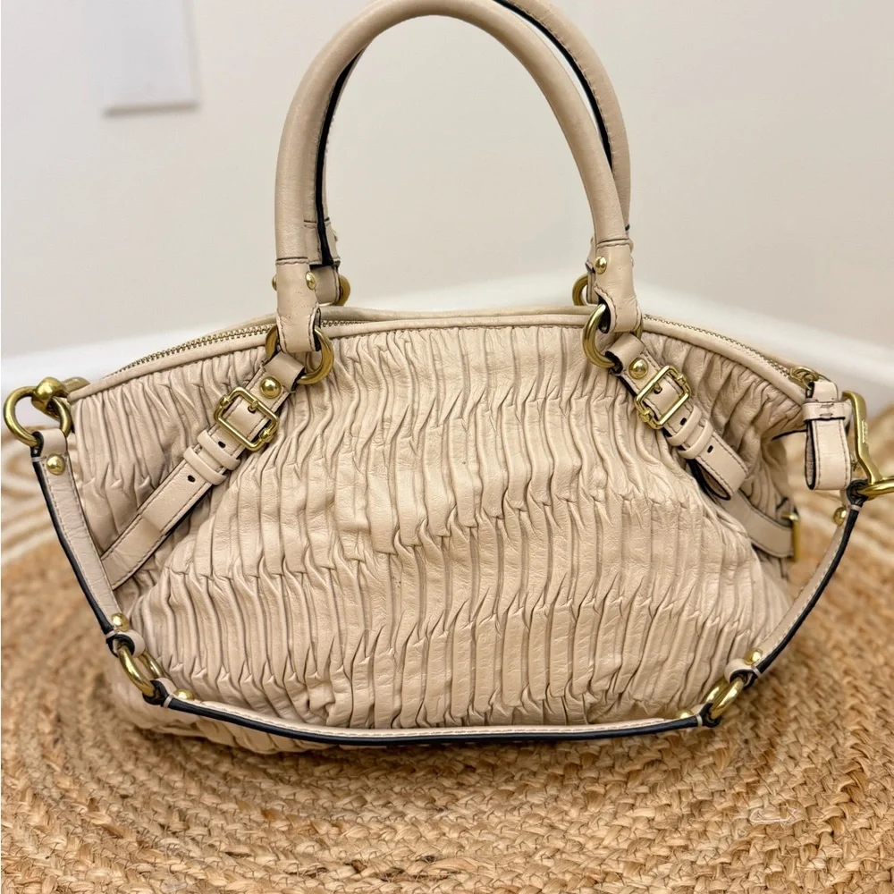 🌾  Coach Madison‎ Sophia Gathered Leather Satchel